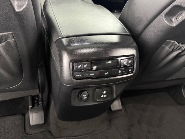 Used 2022 Hyundai Palisade Calligraphy image 23