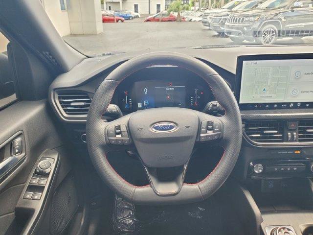 Certified 2023 Ford Escape ST-Line w/ Tech Pack #1 FWD image 17
