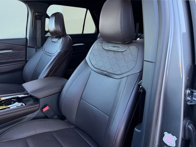 Certified 2025 Ford Explorer Platinum w/ LUX Leather Package AWD/4WD image 20