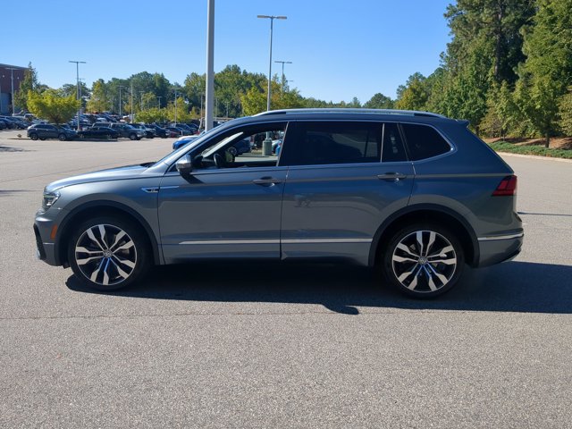 Used 2020 Volkswagen Tiguan SEL Premium R-Line w/ 3rd Row Seat Package AWD/4WD image 7