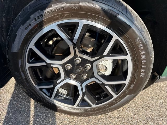 Certified 2025 Ford Maverick Lariat w/ 4K Tow Package AWD/4WD image 14