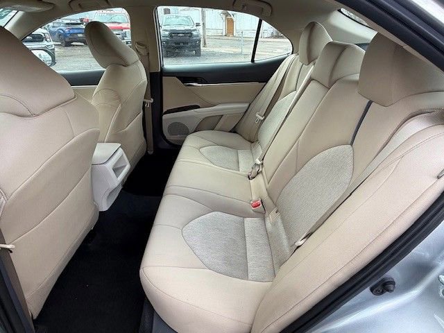 Used 2021 Toyota Camry LE image 13