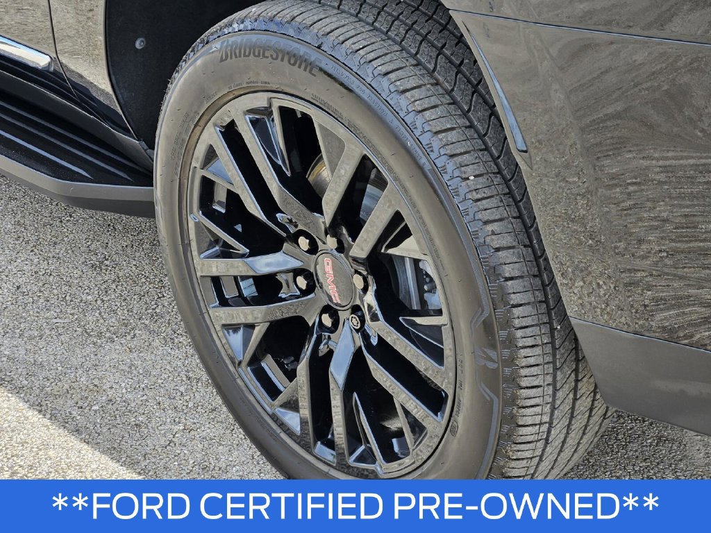 Used 2023 GMC Yukon XL SLT AWD/4WD image 7