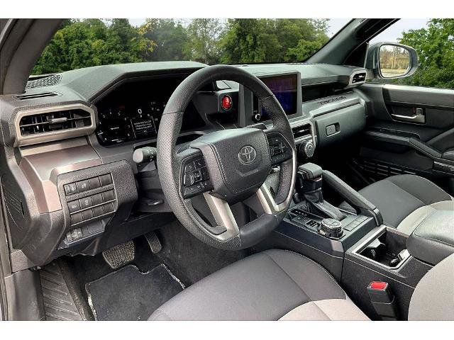 Used 2025 Toyota Tacoma TRD Off-Road AWD/4WD image 16