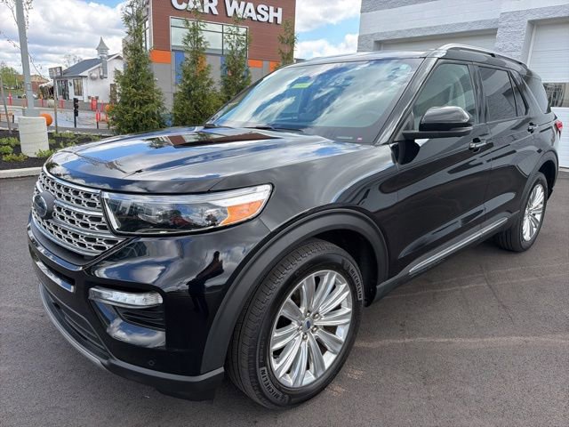 Certified 2022 Ford Explorer Limited w/ Limited Technology Package AWD/4WD image 2