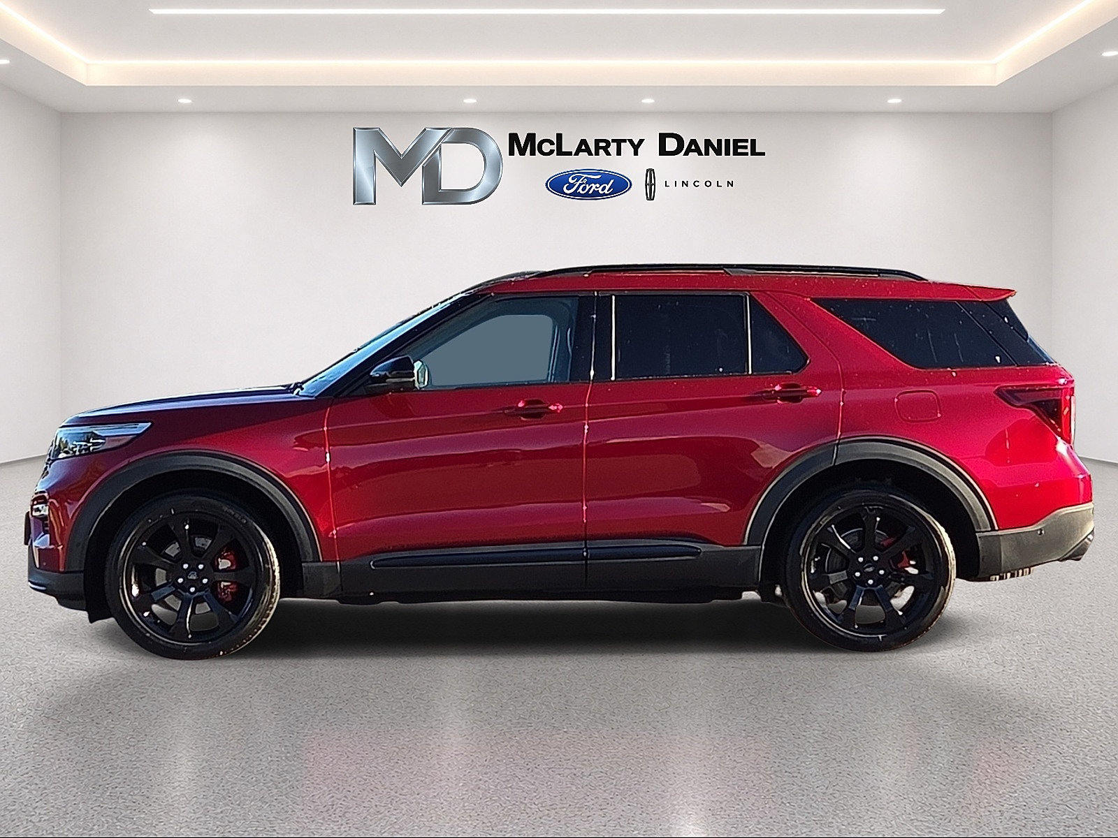 Certified 2020 Ford Explorer ST w/ ST Street Pack AWD/4WD image 3