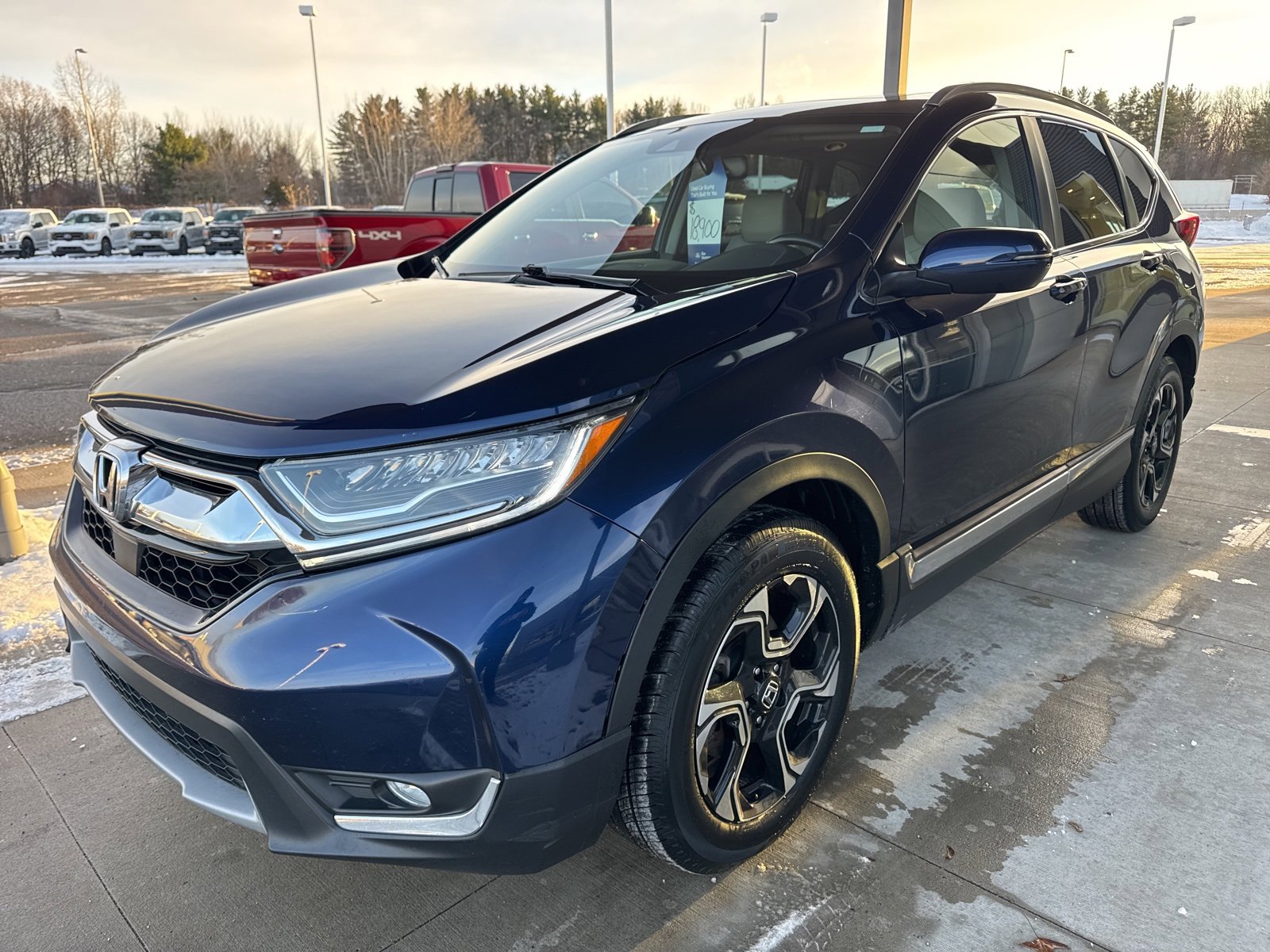 Used 2018 Honda CR-V Touring image 3