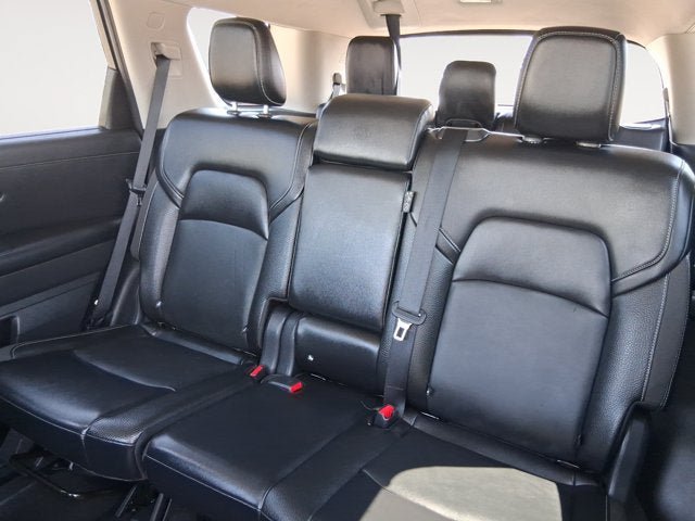 Used 2023 Nissan Pathfinder SL w/ Black Appearance Package AWD/4WD image 13