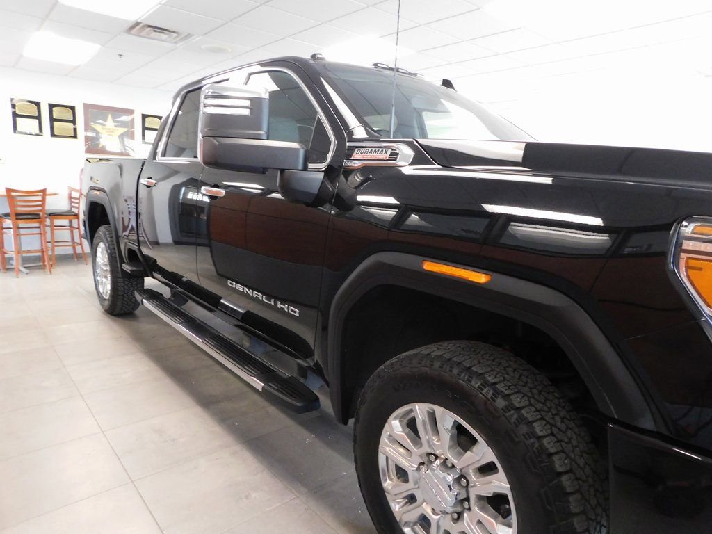 Used 2022 GMC Sierra 2500 Denali image 6