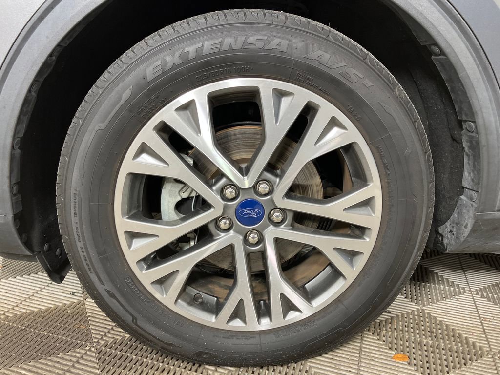 Certified 2021 Ford Escape SEL w/ Technology Package image 14