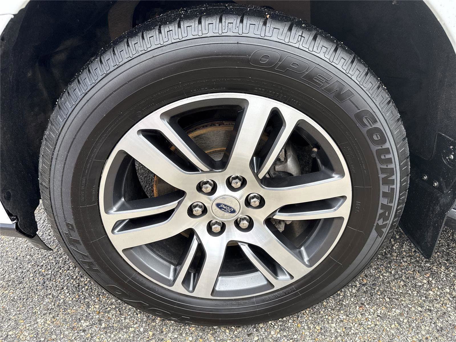 Certified 2022 Ford Expedition Limited image 34