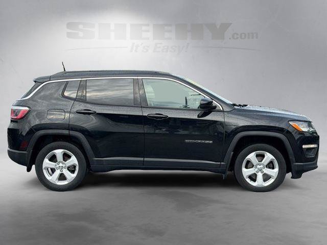 Used 2017 Jeep Compass Latitude AWD/4WD image 10