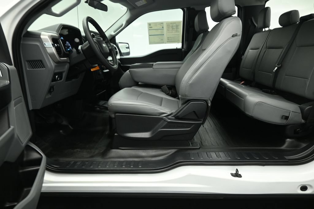 Certified 2023 Ford F150 XL w/ Trailer Tow Package RWD image 9