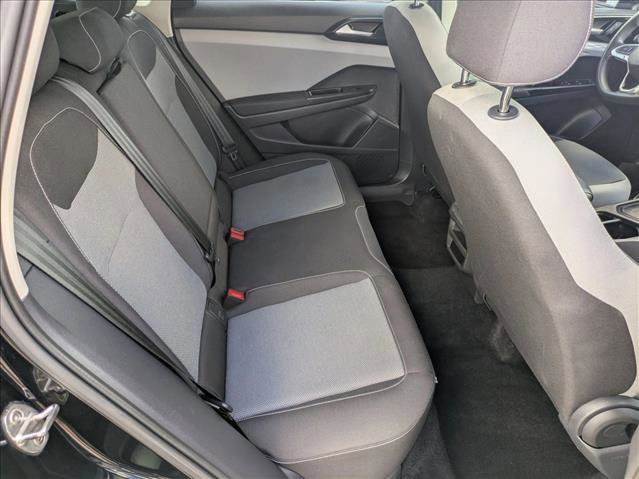 Used 2022 Volkswagen Taos S image 18