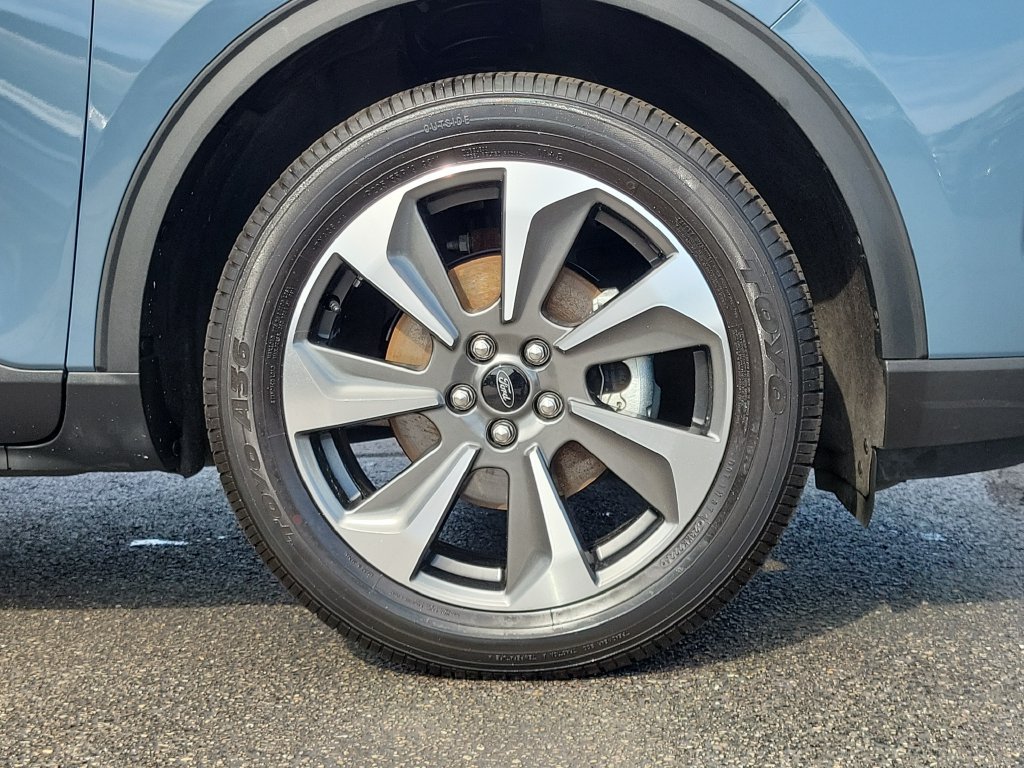 Certified 2023 Ford Escape Platinum AWD/4WD image 10