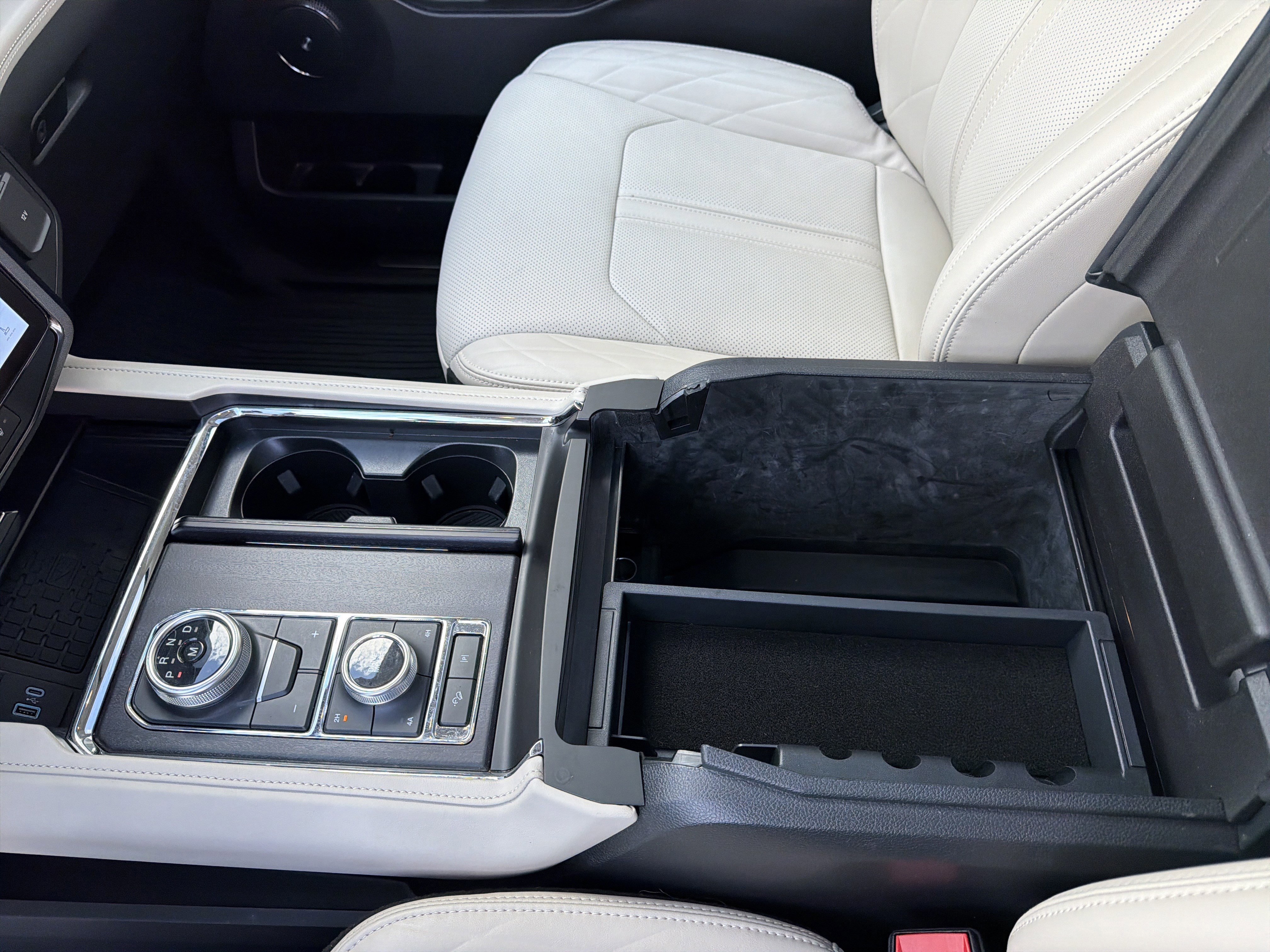 Certified 2024 Ford Expedition Max Platinum image 52