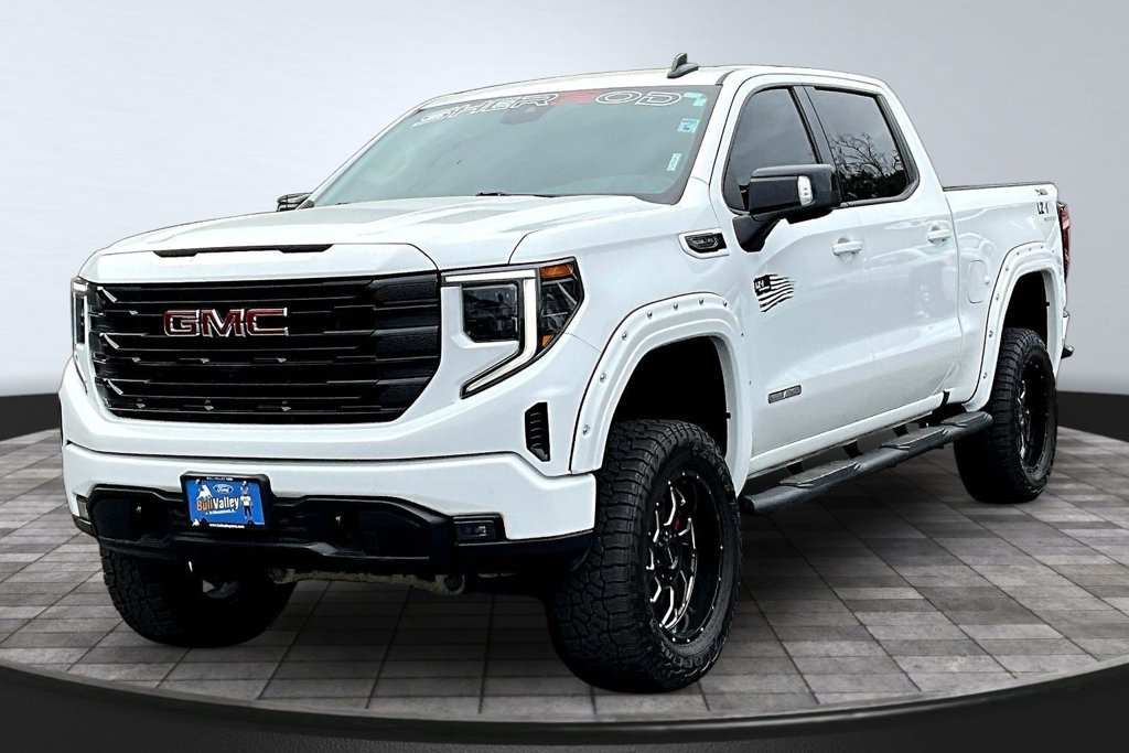 Used 2023 GMC Sierra 1500 Elevation w/ Preferred Package AWD/4WD image 4