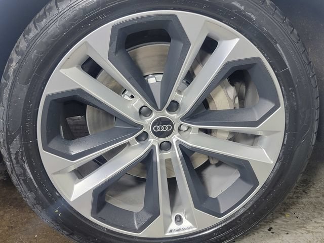 Used 2021 Audi Q7 3.0T Premium Plus w/ Executive Package AWD/4WD image 10