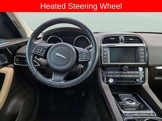 Used 2017 Jaguar F-PACE Prestige AWD/4WD image 9