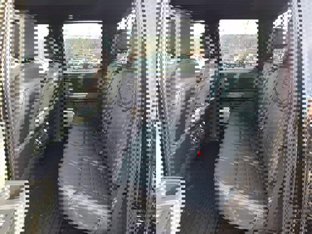 Certified 2022 Ford F150 Platinum w/ Equipment Group 701A High image 10