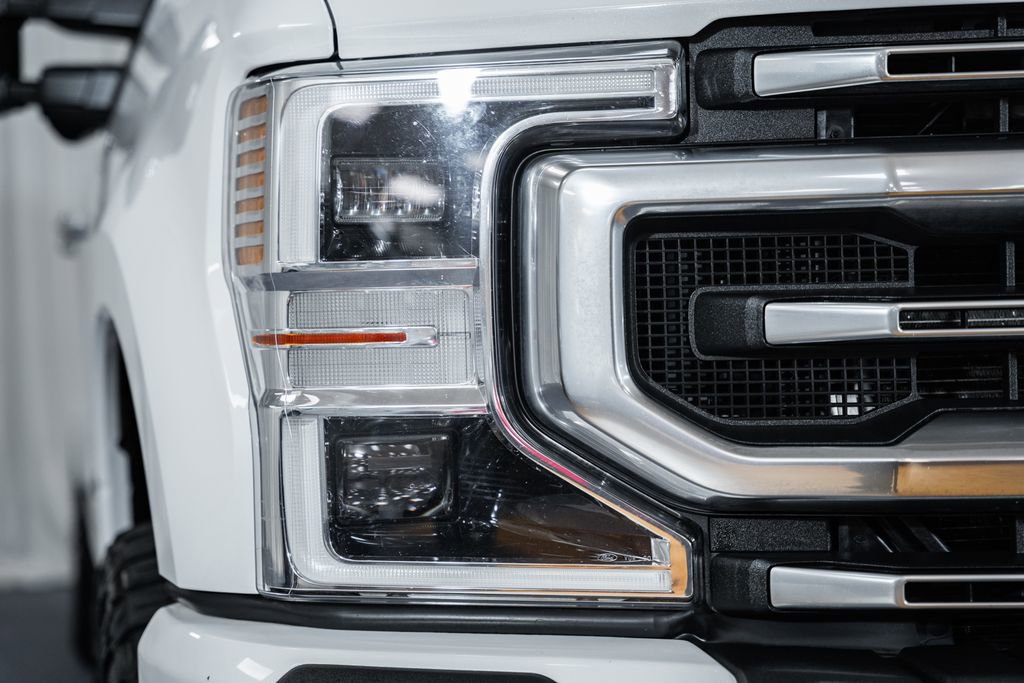 Certified 2020 Ford F350 Platinum w/ FX4 Off-Road Package image 7