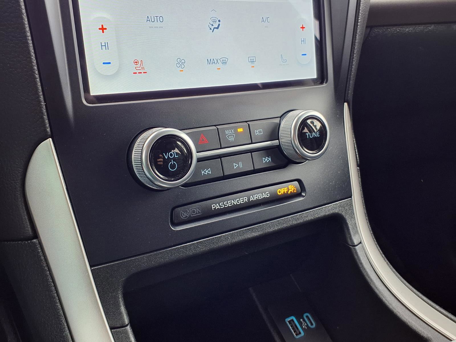 Certified 2024 Ford Edge SEL w/ Convenience Package image 15