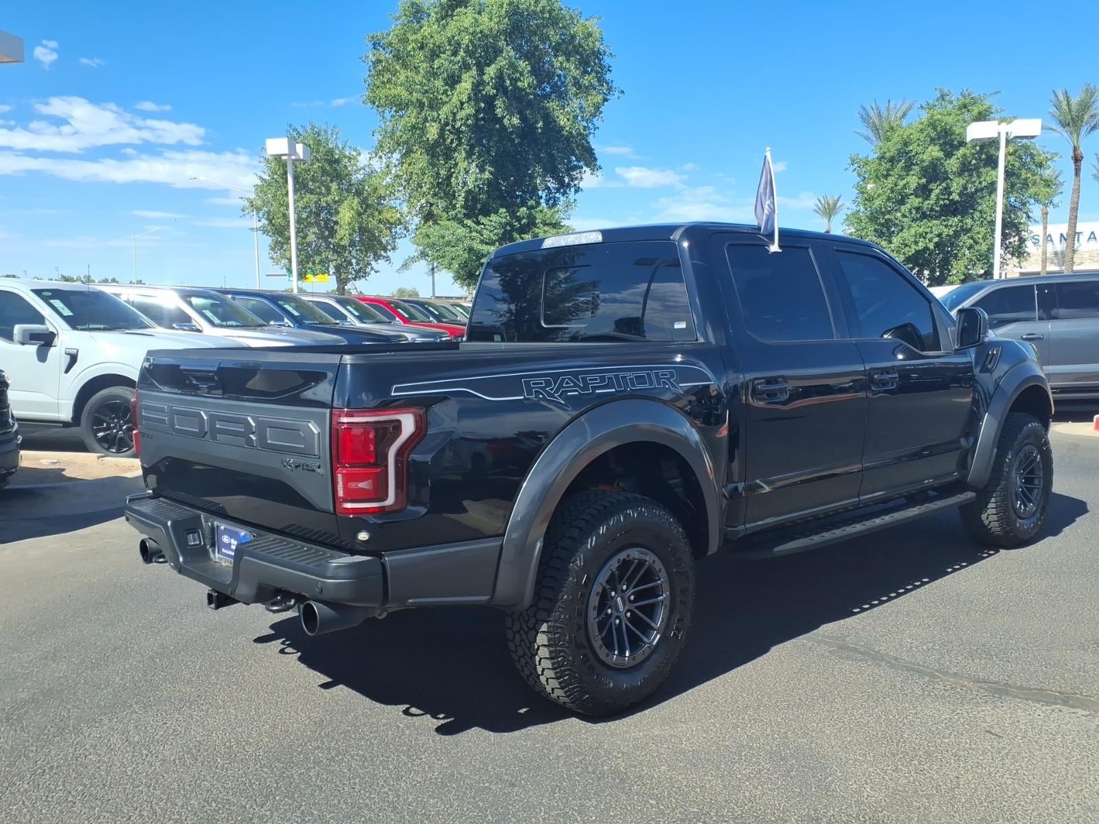 Certified 2020 Ford F150 Raptor w/ Equipment Group 802A Luxury AWD/4WD image 4