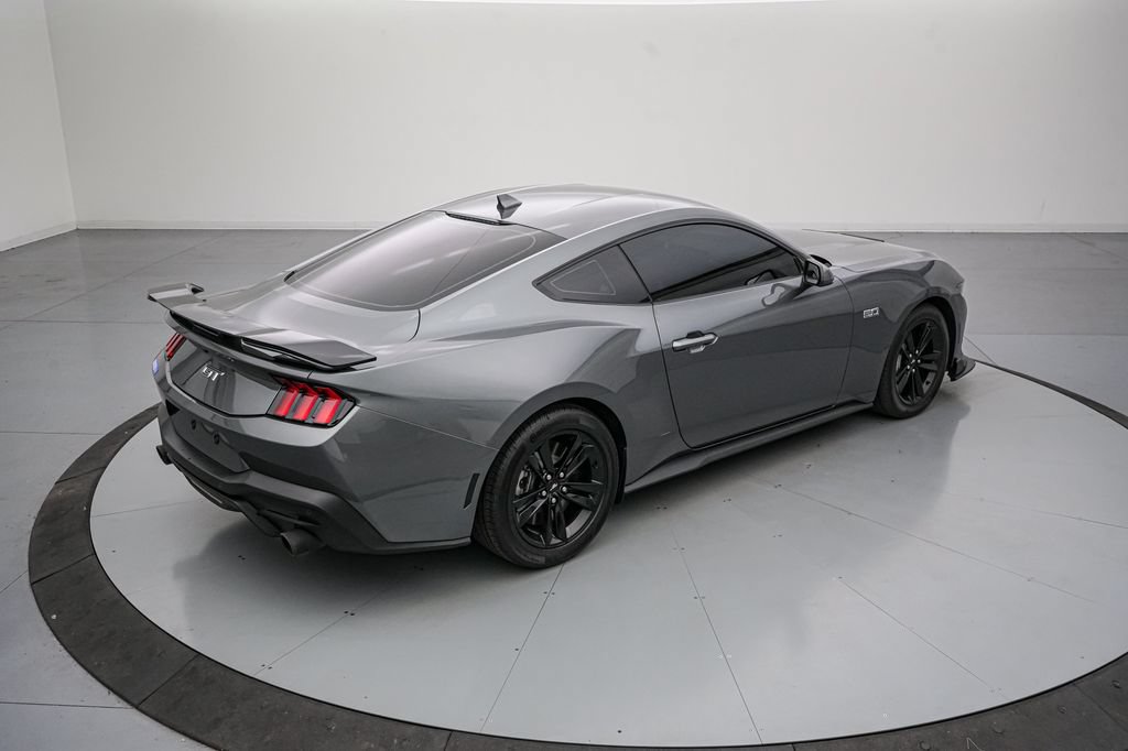 Certified 2025 Ford Mustang GT RWD image 4