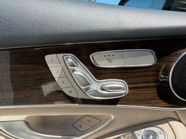 Used 2021 Mercedes-Benz GLC 300 image 10