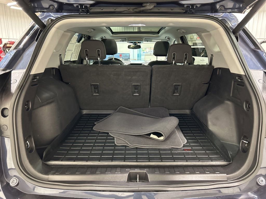 Used 2018 GMC Terrain SLE w/ Driver Convenience Package FWD image 29
