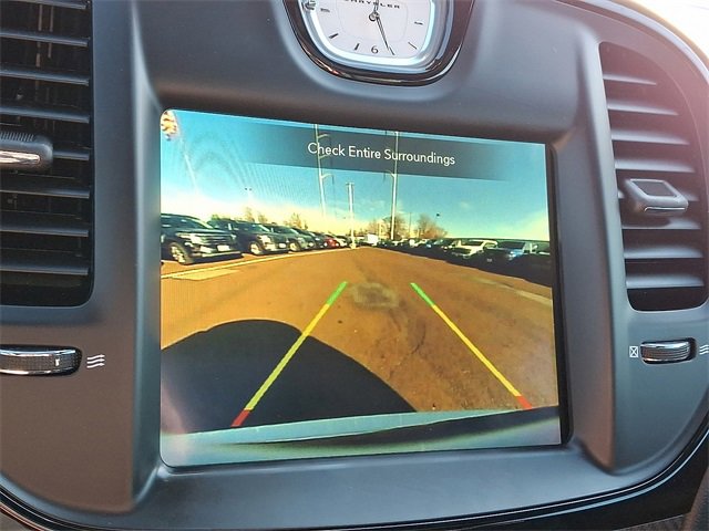 Used 2023 Chrysler 300 C image 18