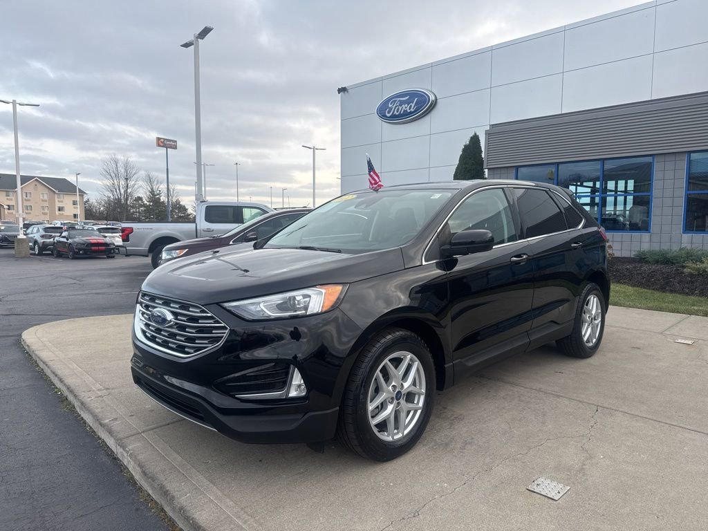 Certified 2022 Ford Edge SEL w/ Convenience Package image 2