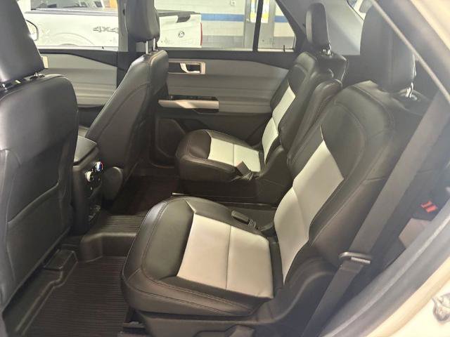 Certified 2024 Ford Explorer XLT w/ Equipment Group 202A AWD/4WD image 24