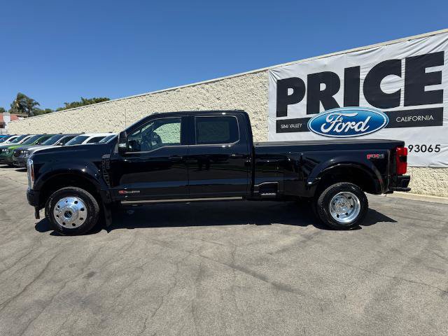 Certified 2026 Ford F450 Platinum w/ FX4 Off-Road Package AWD/4WD image 8