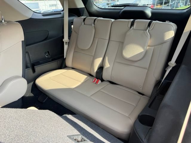 Certified 2020 Ford Explorer Limited RWD image 17