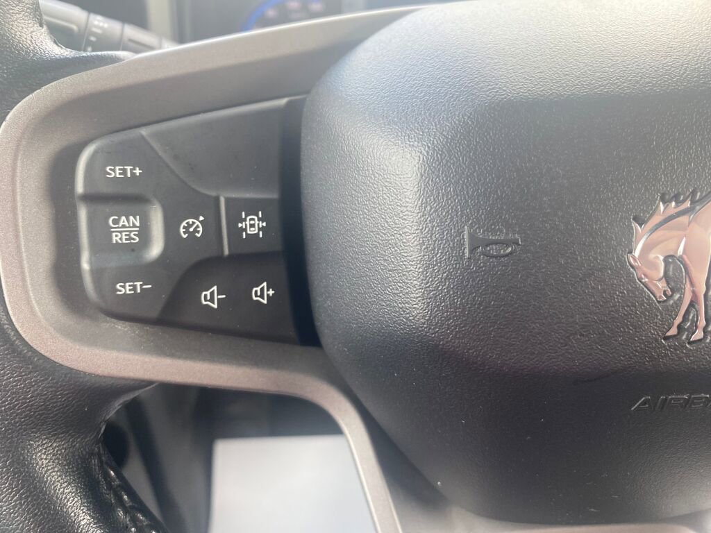 Certified 2023 Ford Bronco Black Diamond image 8