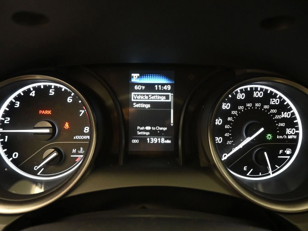 Used 2024 Toyota Camry SE image 39