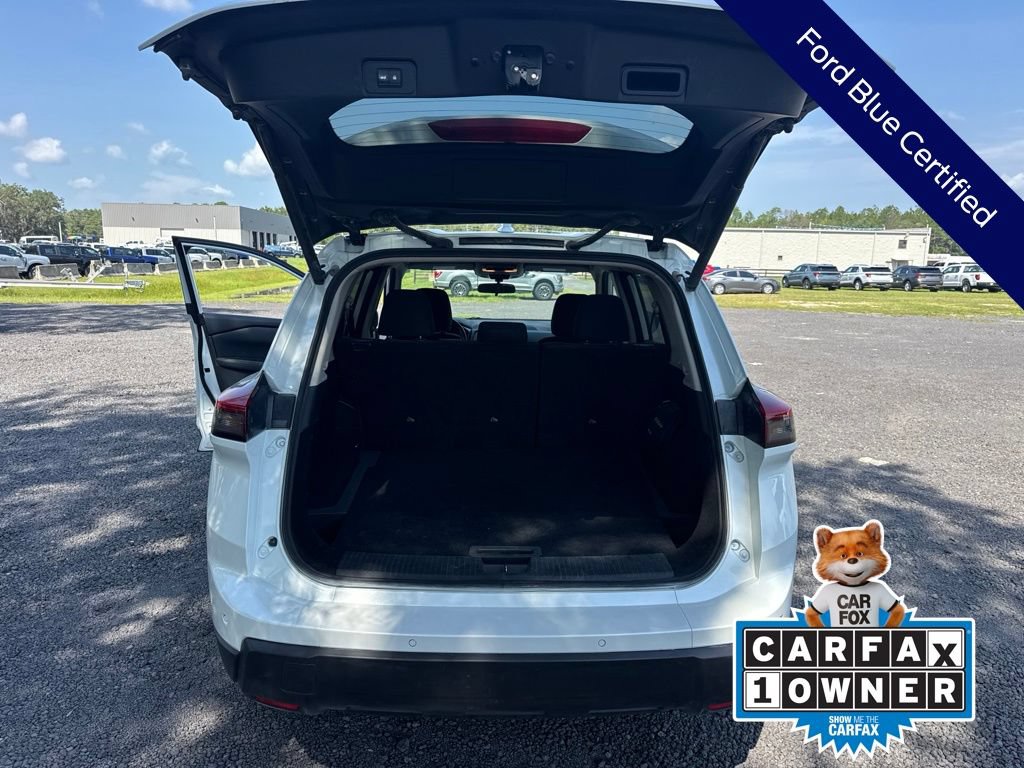 Used 2025 Nissan Rogue SV AWD/4WD image 18