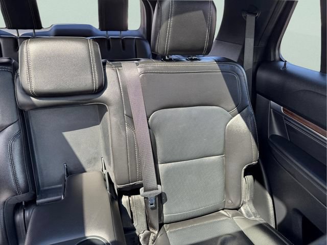 Certified 2018 Ford Explorer Limited FWD image 18