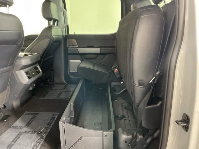 Certified 2025 Ford F450 Lariat w/ FX4 Off-Road Package image 34