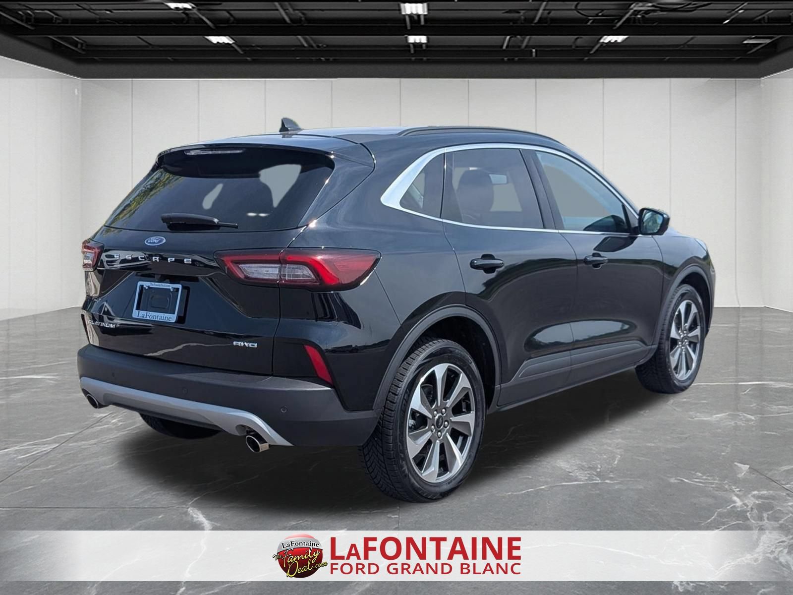 Certified 2024 Ford Escape Platinum AWD/4WD image 5