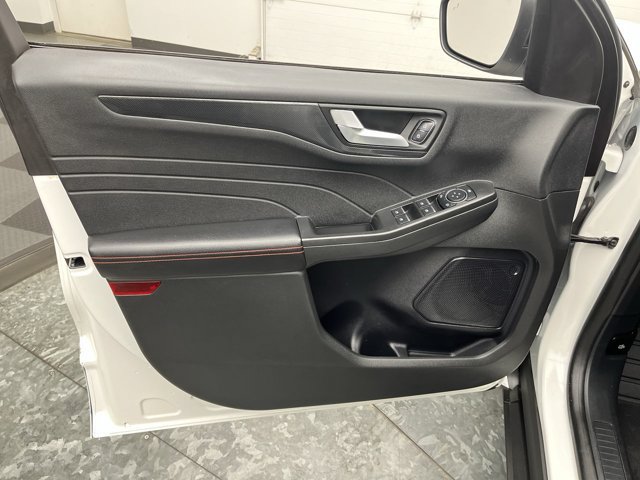 Certified 2023 Ford Escape ST-Line w/ Tech Pack #1 AWD/4WD image 8
