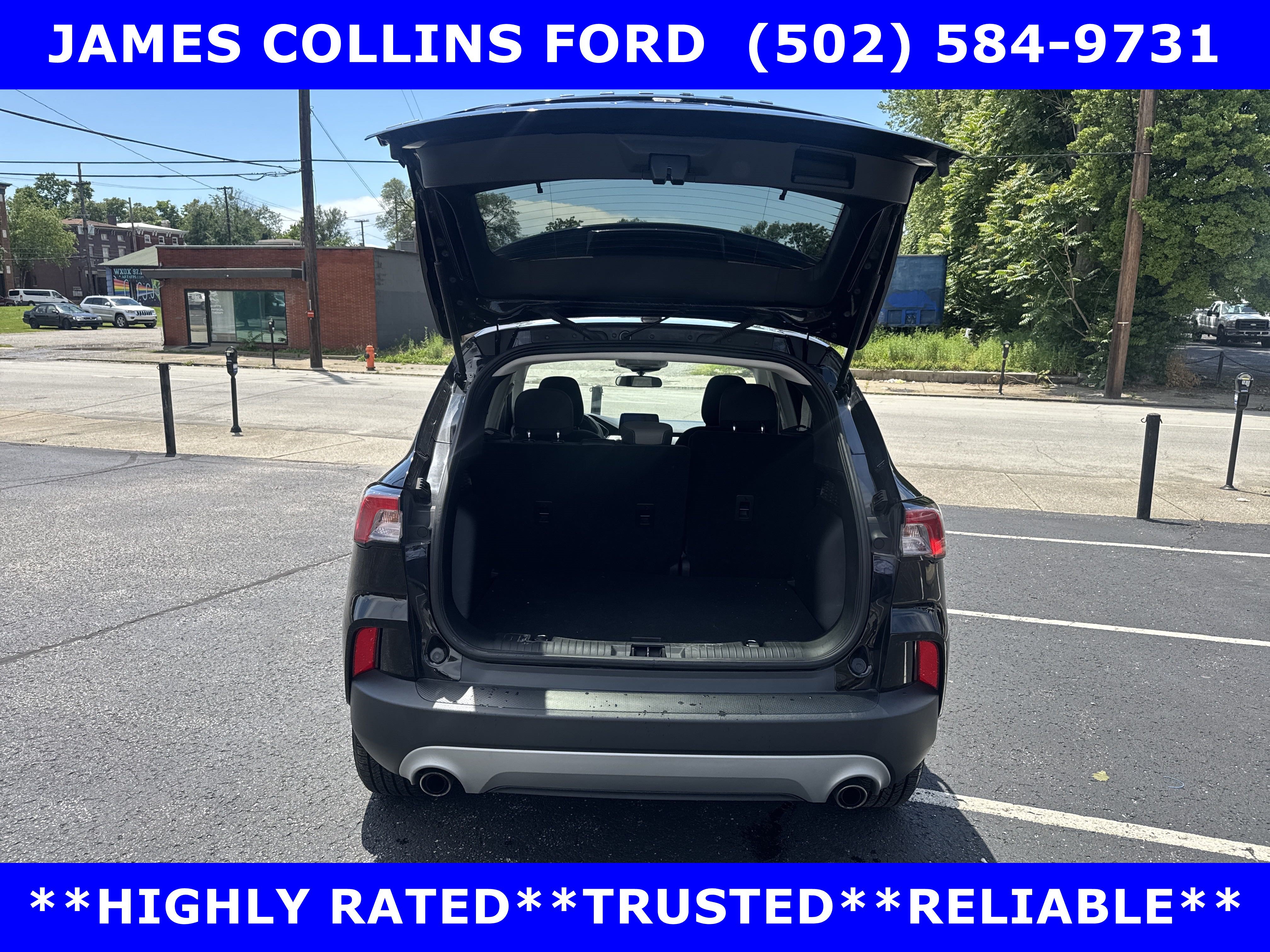 Certified 2022 Ford Escape SE w/ Cold Weather Package AWD/4WD image 14