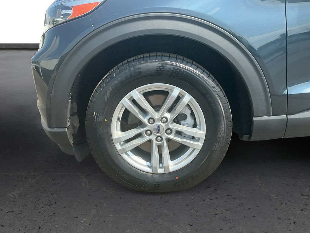Certified 2023 Ford Explorer XLT RWD image 13