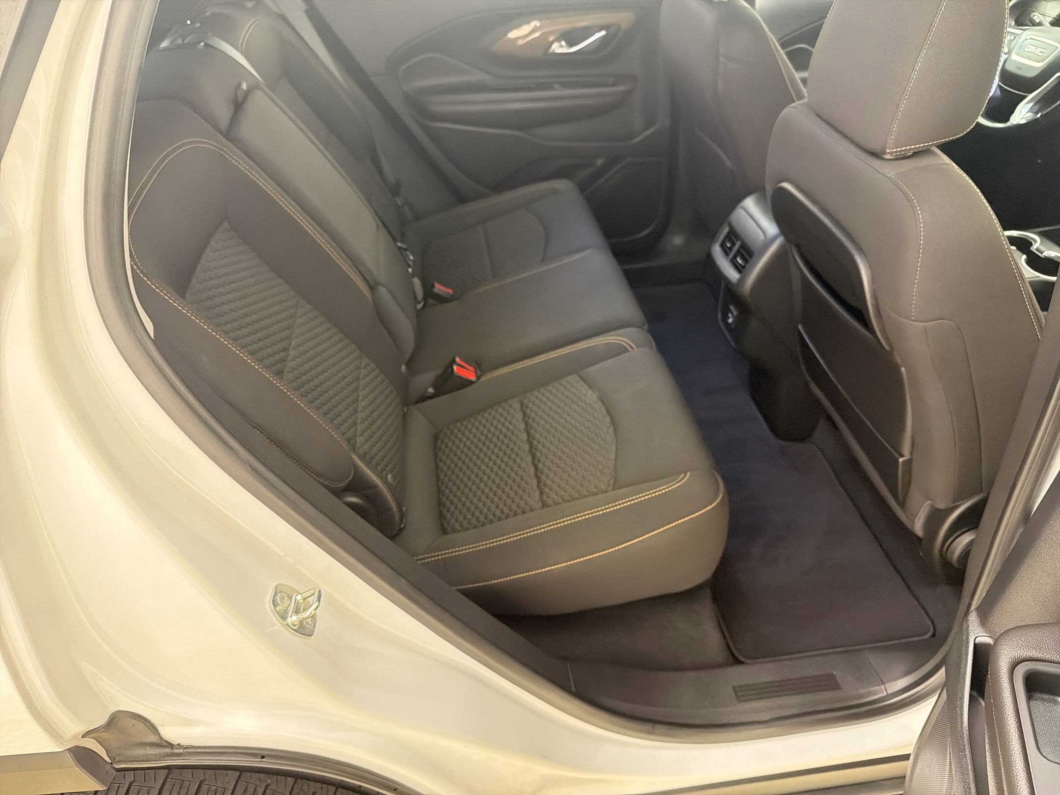 Used 2021 GMC Terrain SLE w/ Driver Convenience Package FWD image 27