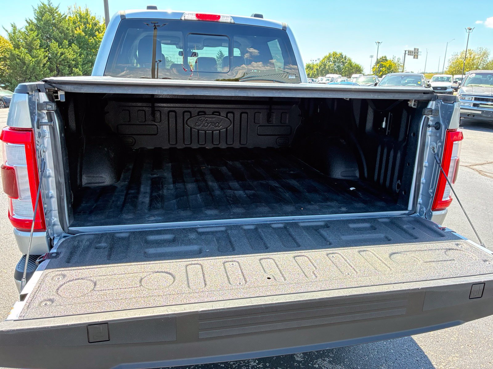 Certified 2023 Ford F150 Lariat w/ Trailer Tow Package AWD/4WD image 11