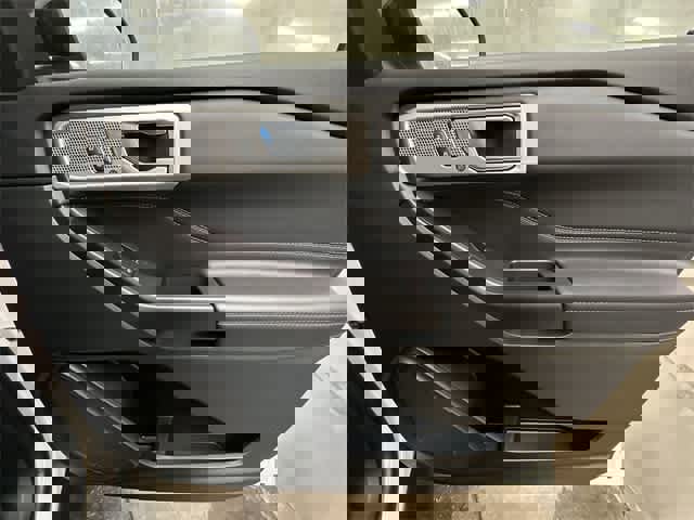 Certified 2020 Ford Explorer Limited w/ Class III Trailer Tow Package image 29