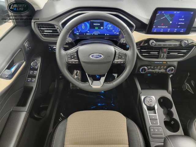 Certified 2022 Ford Escape Titanium w/ Titanium Elite Package AWD/4WD image 29