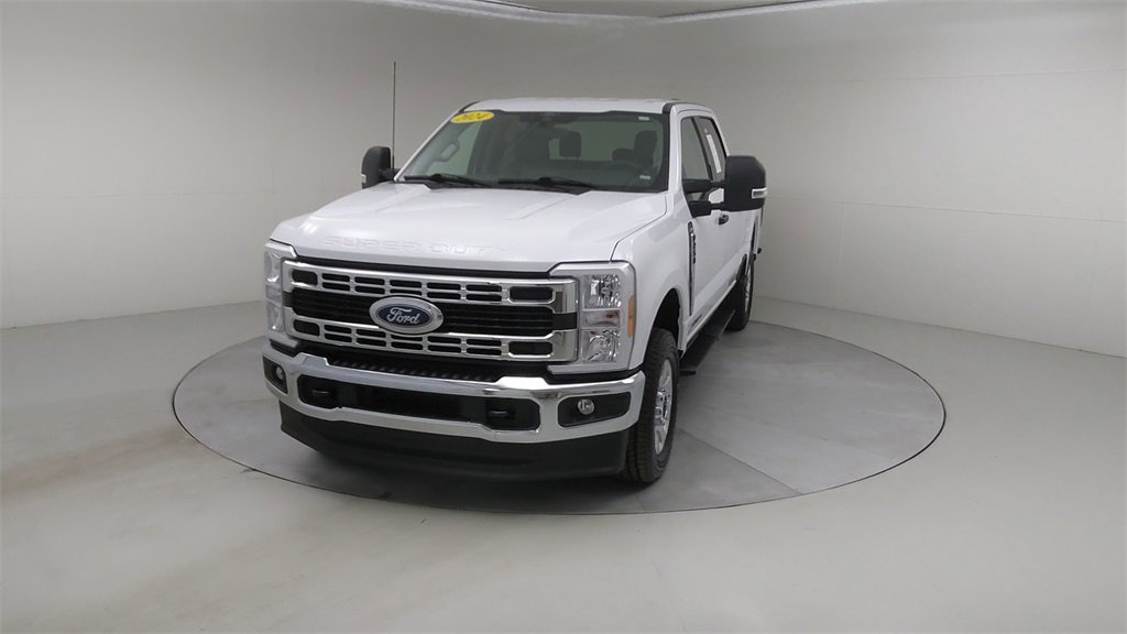 Certified 2024 Ford F250 XLT image 8