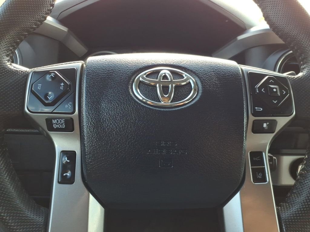 Used 2020 Toyota Tacoma SR5 w/ Technology Package AWD/4WD image 27